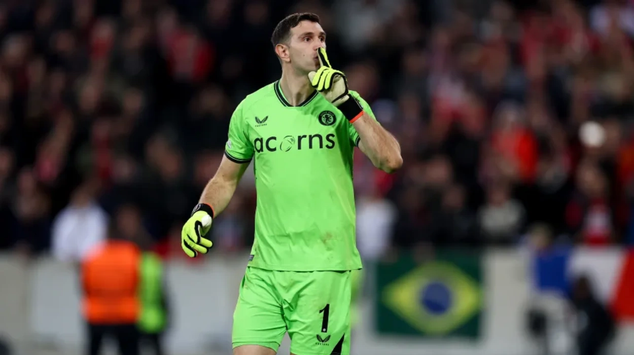 Manchester United Miss Out: Emiliano Martinez for European Giant 
