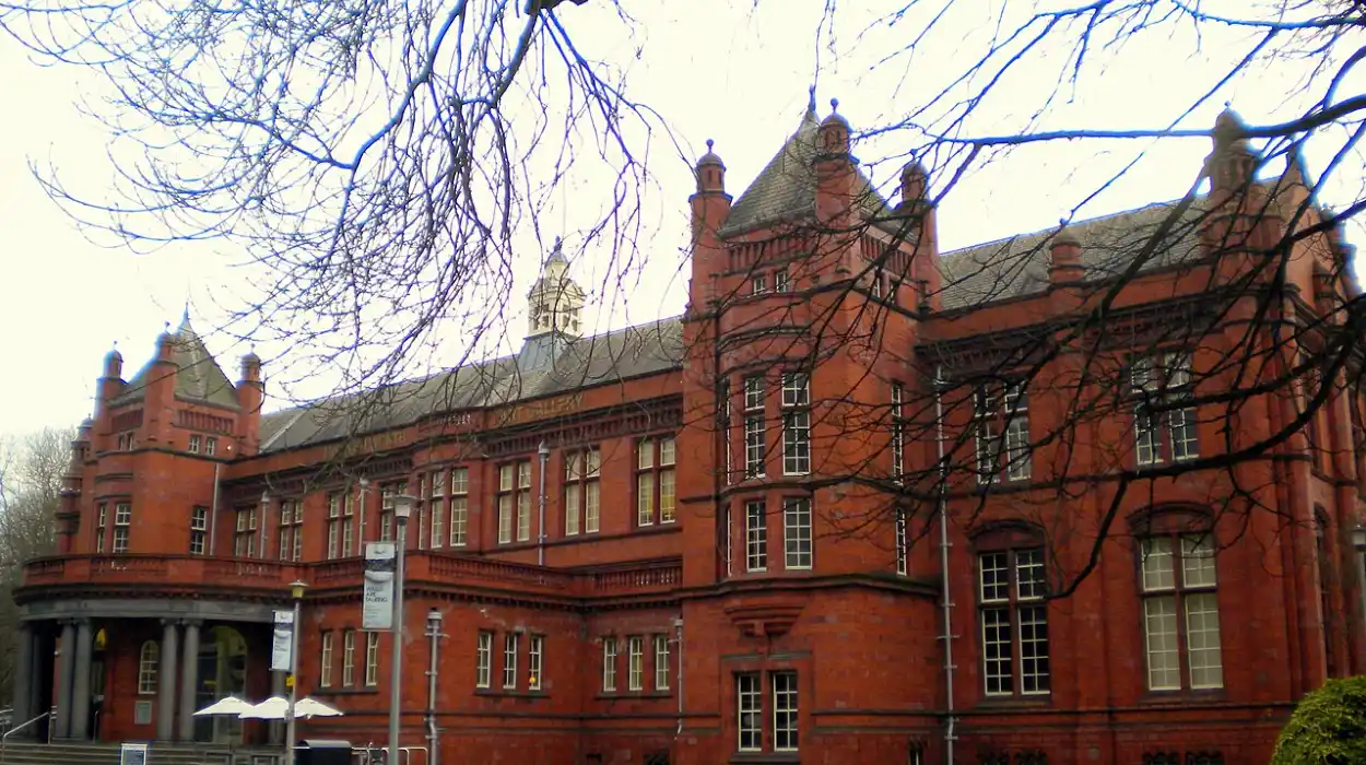 How Chorlton Repair Café is Cutting Manchester’s Landfill