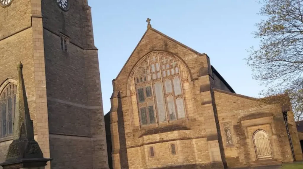 Damp and Mould in Middleton Flats: Causes, Health Risks