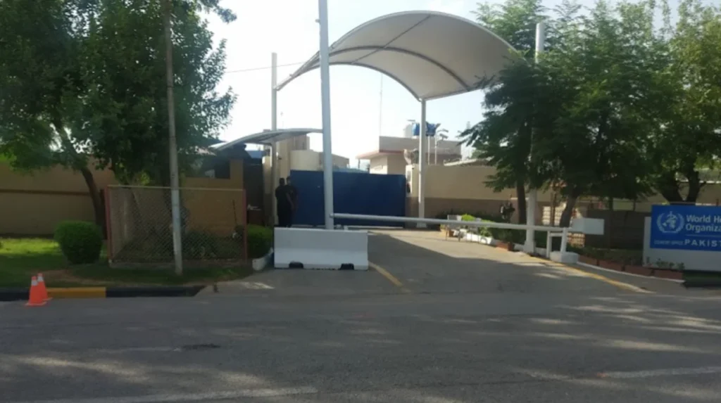 Deansgate After Dark: Balancing Fun 