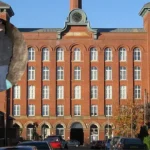 Bungling burglar left shopping