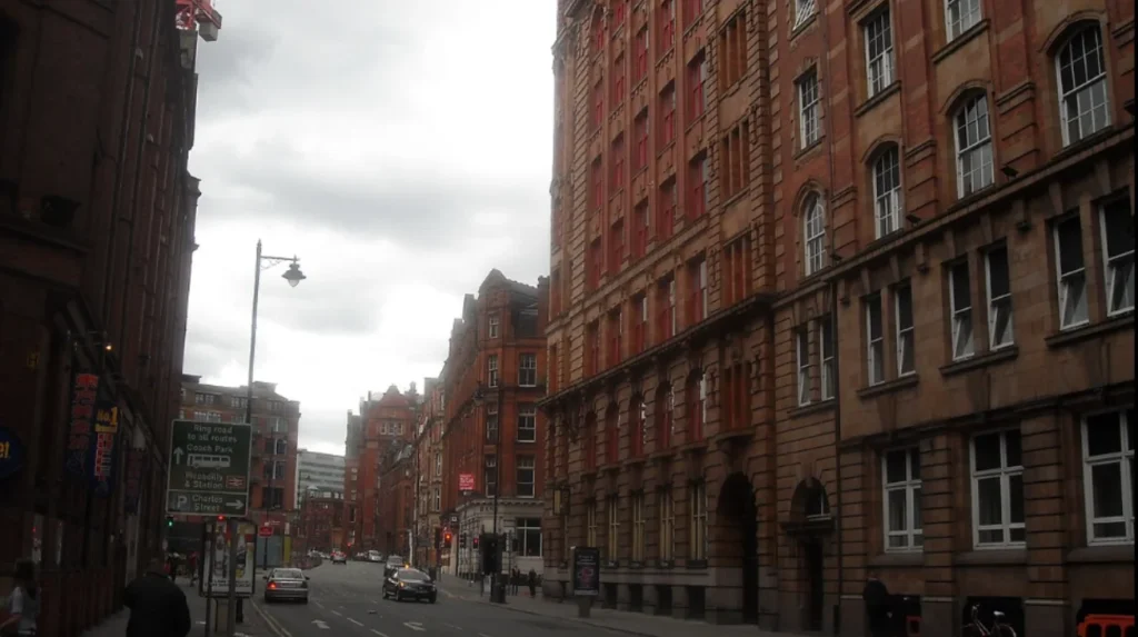 Cycling Chaos on Deansgate: Manchester's Bike Lane Battle