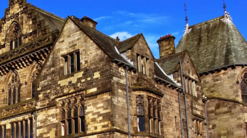 How to Report Potholes to Rochdale Council