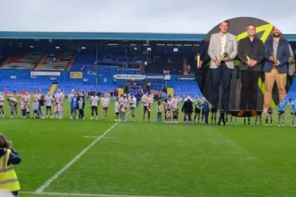 Oldham Athletic CEO Darren Royle wins top award, Oldham 2026