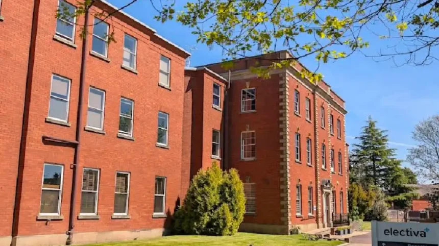 What is the Healthcare Scope of Electiva Hospital Manchester