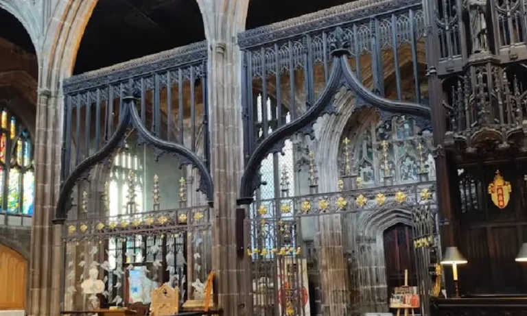 Which Famous Buildings in Manchester Define the City’s Skyline