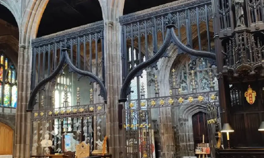 Which Famous Buildings in Manchester Define the City’s Skyline