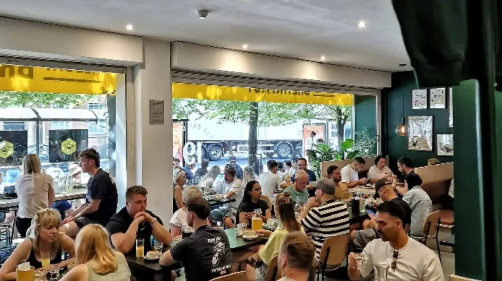 Where to Eat in Manchester: A Guide for Tourists, Residents, and Digital Nomads