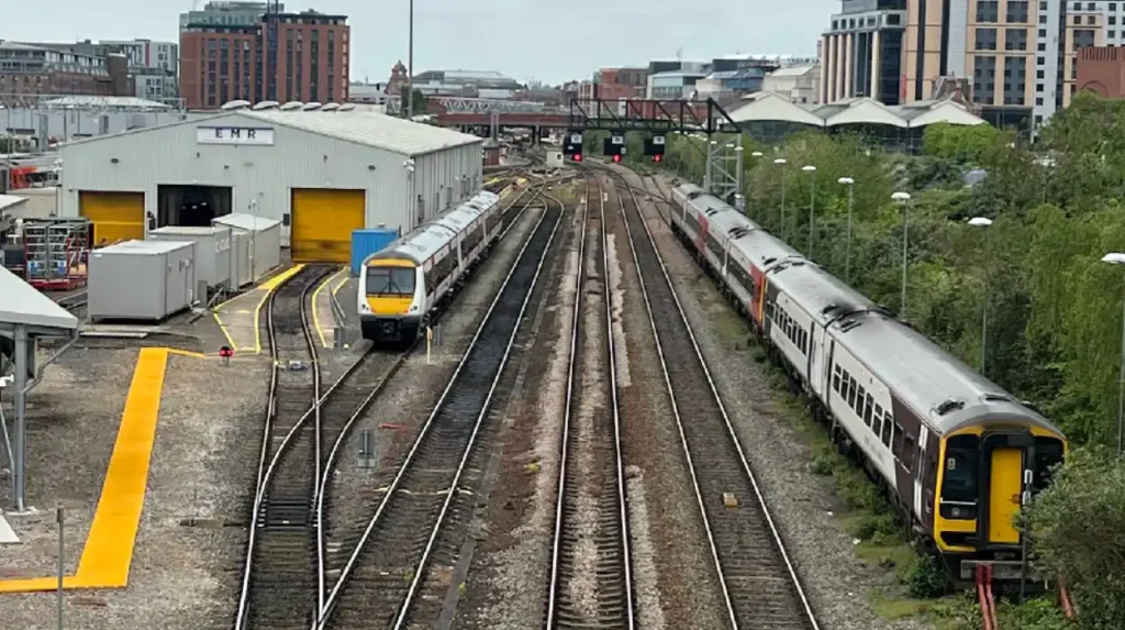 How to Travel from Manchester to Nottingham
