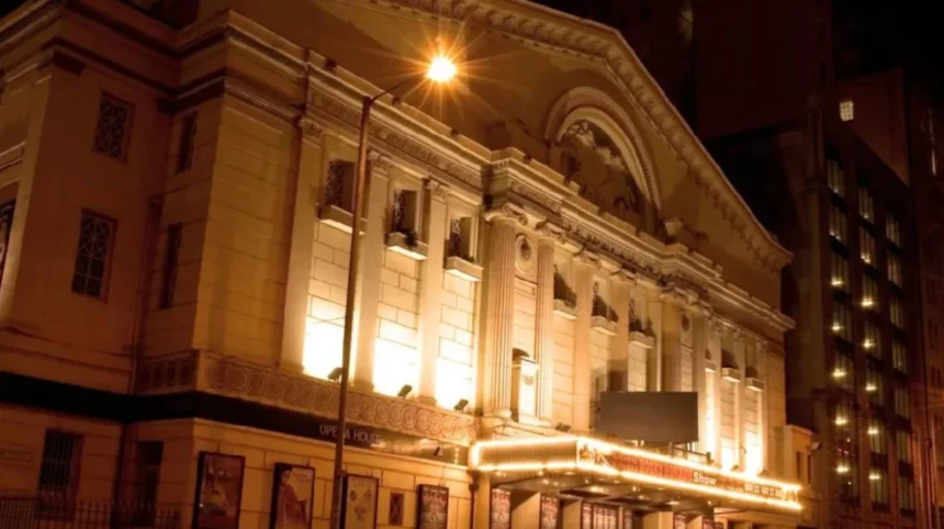 What Is the Historic Background of the Opera House Manchester