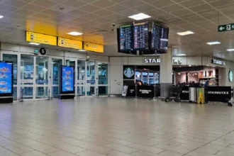 Is the Glasgow to Manchester Airport Train the Best Way to Travel
