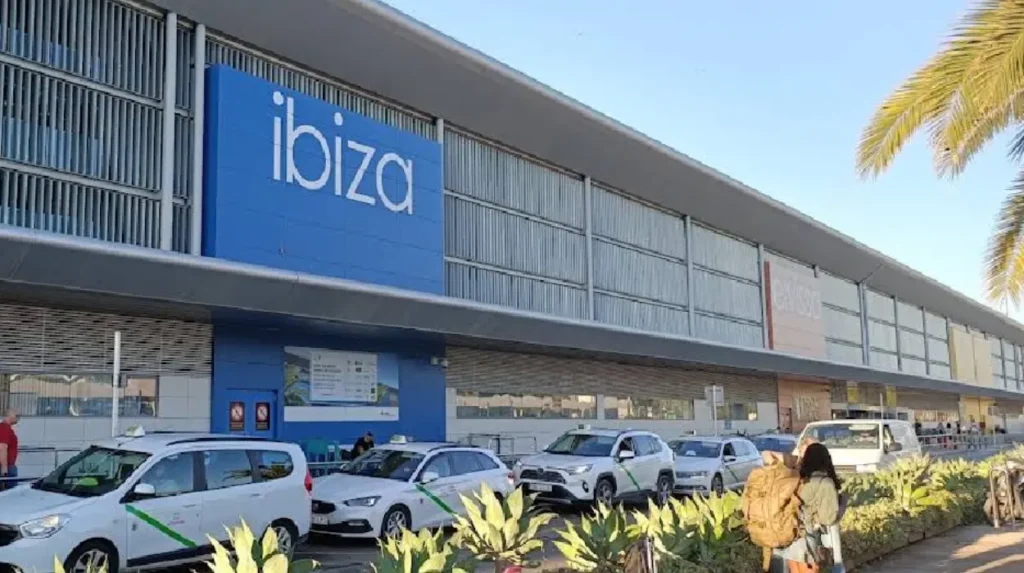 How Long Is Flight to Ibiza from Manchester