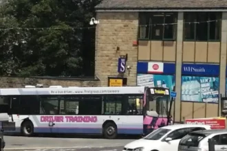 How Do You Travel From Holmfirth to ManchesterCredit: