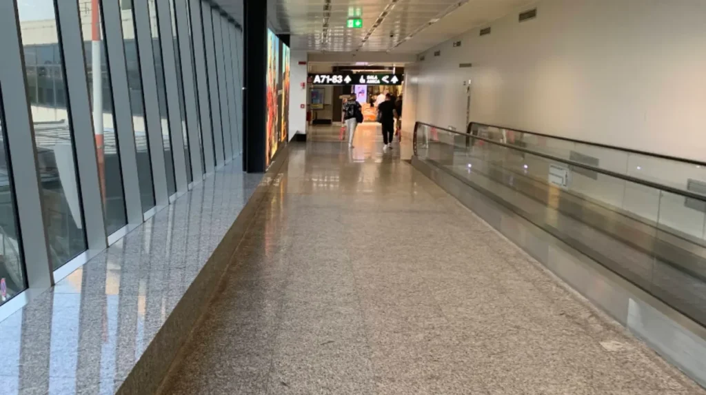 How Long Is Flight From Manchester to Milan