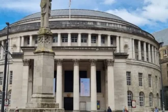 What Architectural Styles Define Iconic Manchester Buildings