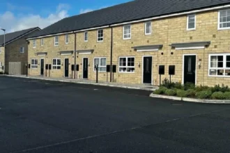 What Is the Current Market Overview for Houses to Rent Hyde Manchester