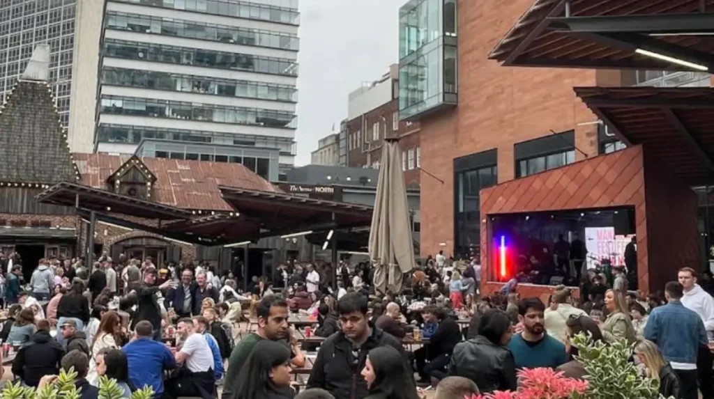 What Is Manchester Crown Square and How Does the Court System Work
