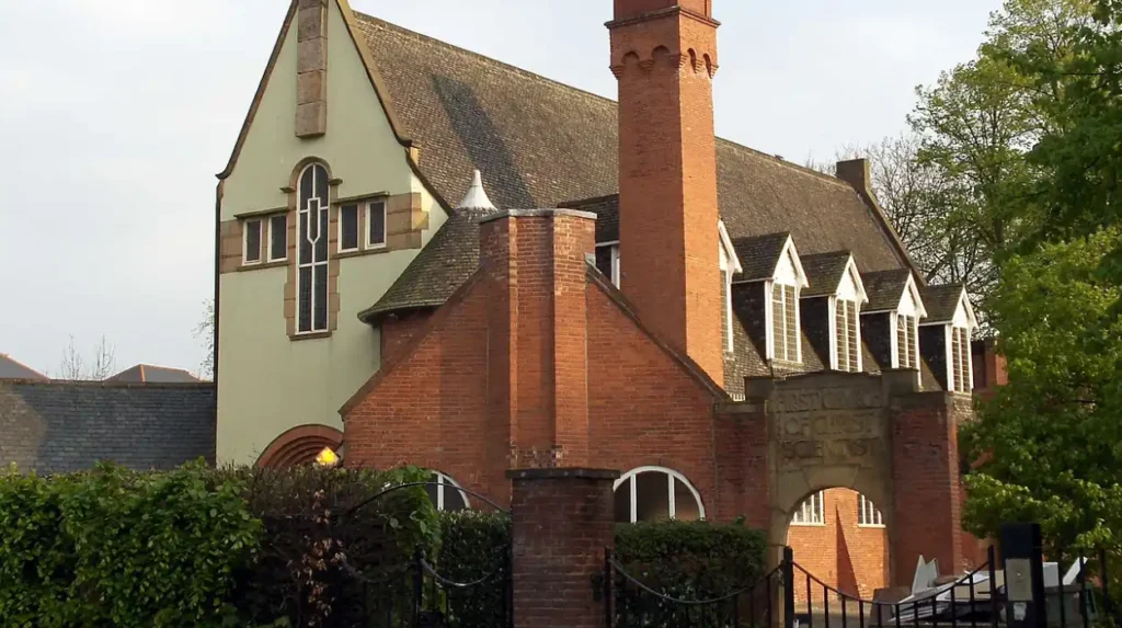 What Is Manchester Daisy Bank Halls and How Does It Offer Student Accommodation?