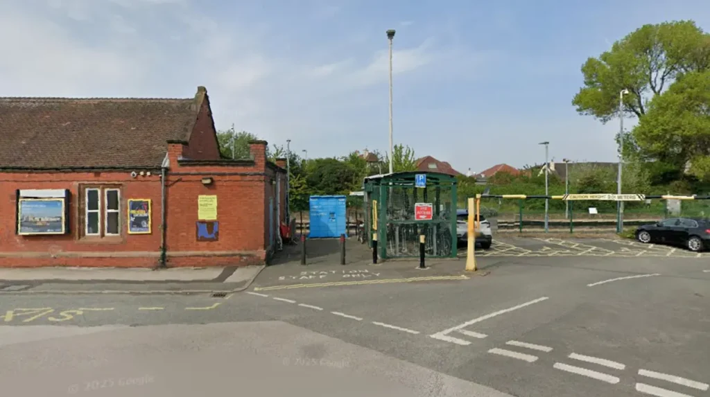 How Far Is Formby from Liverpool City Centre