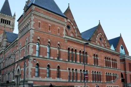 What Is Manchester Crown Square and How Does the Court System Work
