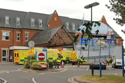 Worker Dies at Heinz Kitt Green Factory in Wigan 2026