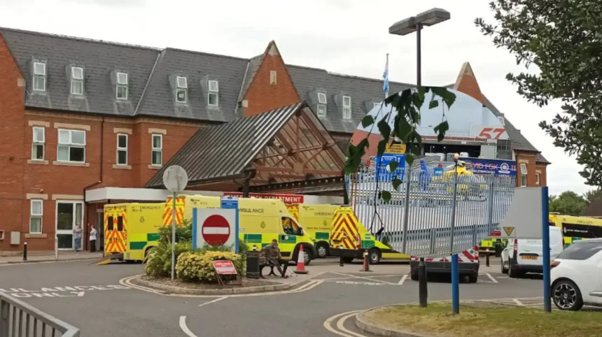 Worker Dies at Heinz Kitt Green Factory in Wigan 2026