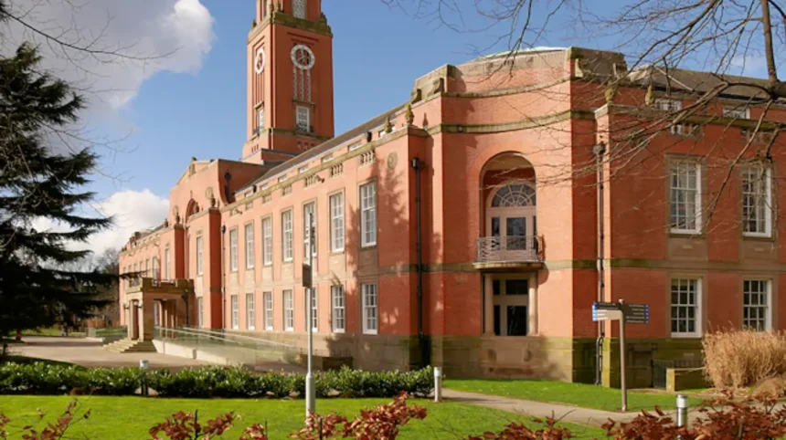 Is Altrincham worth visiting for a day trip from Manchester