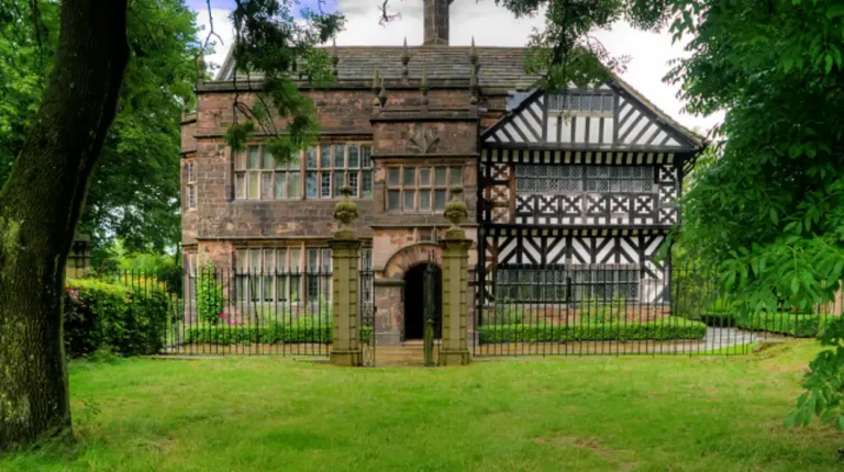 What Are the Best Things to Do in Bolton on a Rainy Day