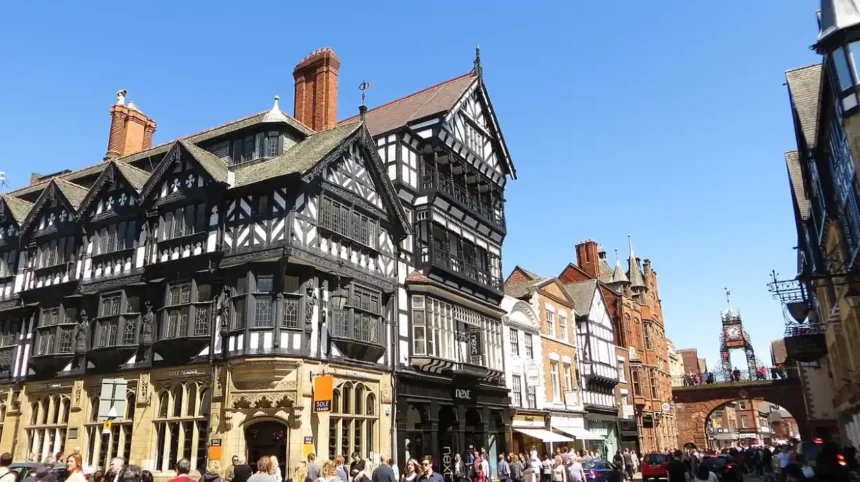 Where to Eat in Ashton-under-Lyne Cafés, Pubs and Local Favourites