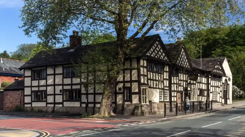 Which Are the Best Areas to Stay in Bolton for Visitors
